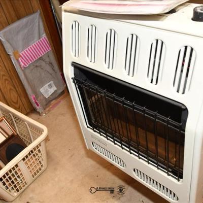 Sale Photo Thumbnail #728: 728 laundry room