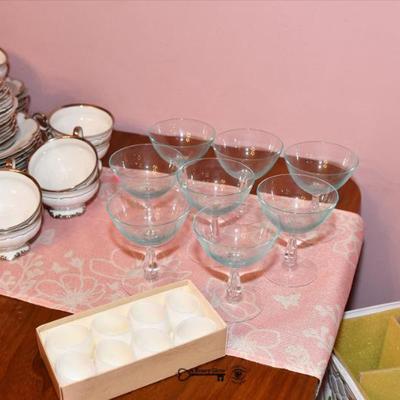 Sale Photo Thumbnail #113: 111 dining room