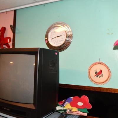 Sale Photo Thumbnail #590: 588 basement