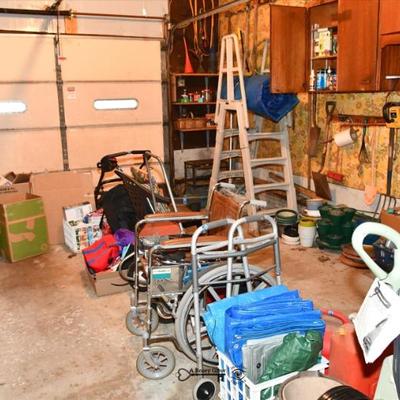 Sale Photo Thumbnail #394: 392 garage