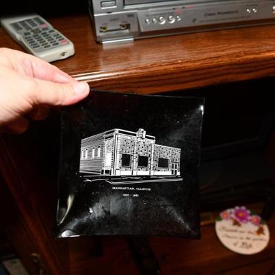 Sale Photo Thumbnail #55: 053 living room