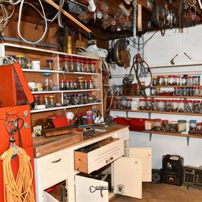 Sale Photo Thumbnail #622: 620 workshop