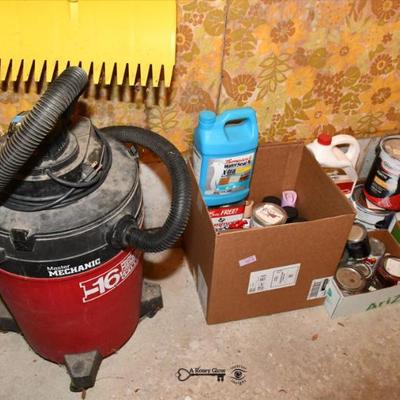 Sale Photo Thumbnail #402: 400 garage