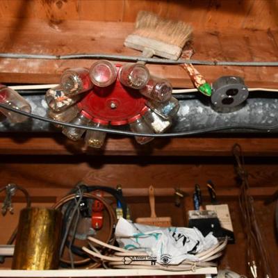 Sale Photo Thumbnail #641: 639 workshop