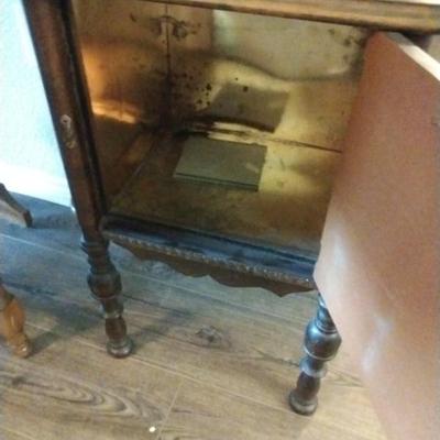 Sale Photo Thumbnail #128: Antique humidor with brass lining