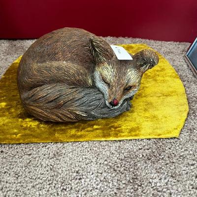 Sale Photo Thumbnail #113: Fox Decor