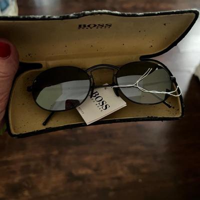 Sale Photo Thumbnail #101: Boss Sunnies