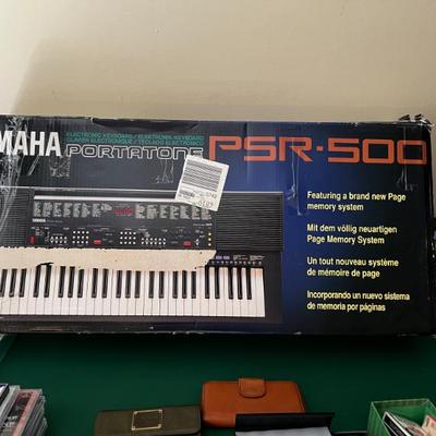 Yamaha Keyboard 