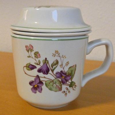 Pillivuyt Tea Cup w/Violettes
