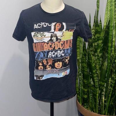 Jen8910 acdc vintage t shirt black size small. faded 90's.