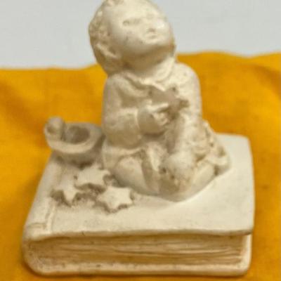 Rare catherine mccullough blessings soapstone cherub on book aaa2959