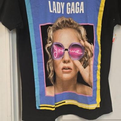 Jen8956 lady gaga joanne world tour t shirt size med black.