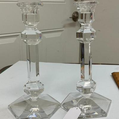 Aaa2685 vtg val st lambert gardenia pair of crystal candlesticks