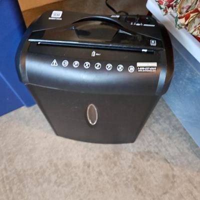 Sale Photo Thumbnail #111: Paper Shredder