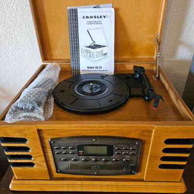 Sale Photo Thumbnail #93: Crosley Turntable Disc Player