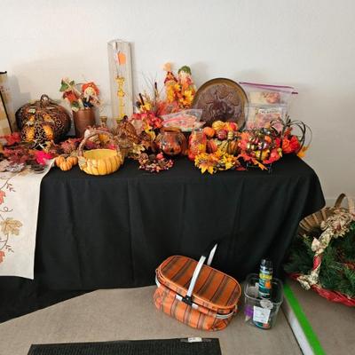 Sale Photo Thumbnail #116: Fall Decorations