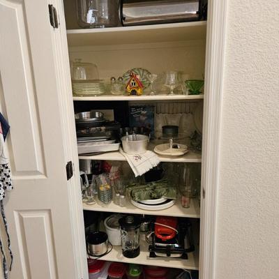Sale Photo Thumbnail #127: Kitchen Items