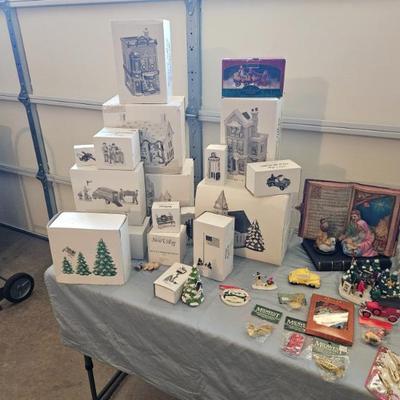 Sale Photo Thumbnail #105: Christmas Village Pieces