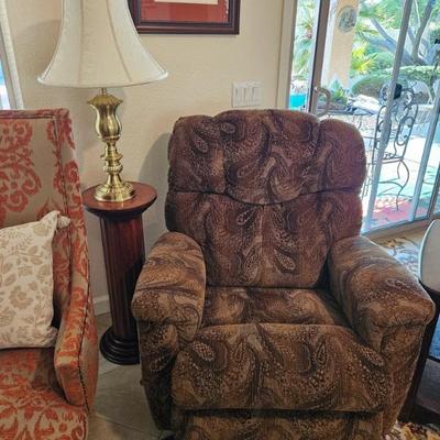 Sale Photo Thumbnail #54: Recliner