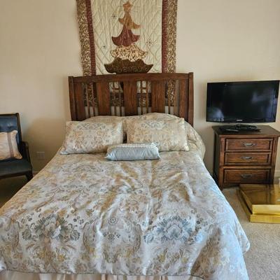 Sale Photo Thumbnail #16: Nice Full bed