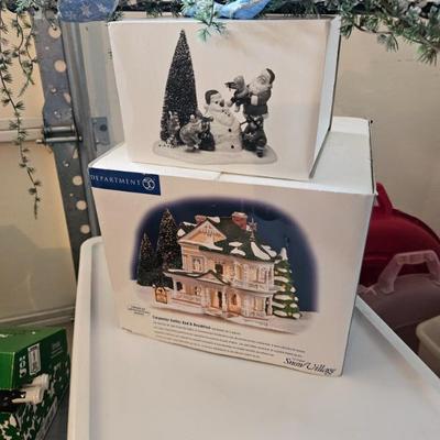 Sale Photo Thumbnail #108: Christmas Village Pieces