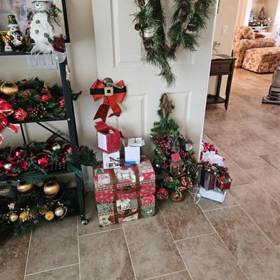Sale Photo Thumbnail #32: Christmas Items