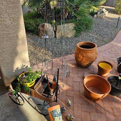Sale Photo Thumbnail #82: Outdoor Ceramic/Clay