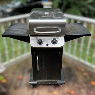 Char-Broil Small Scale Performance Grill 