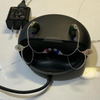 Oticon MiniRite Hearing AIDS With Charger 