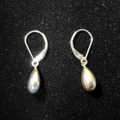 14k White Gold Teardrop Earrings (1 Gram)