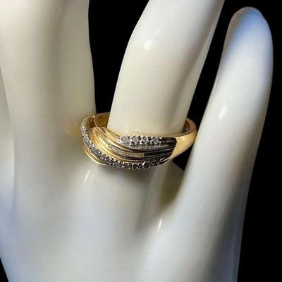 14k Gold Round & Baguette Diamond Forever Ring (Size 7.25) (2.93 Grams)