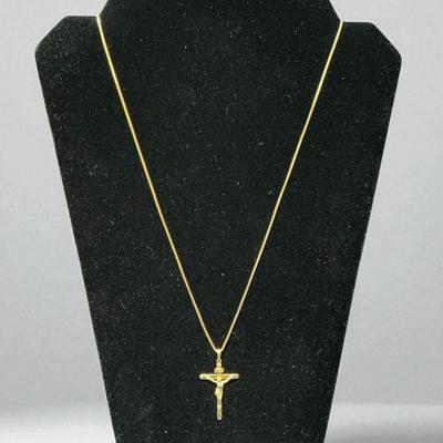 14k Gold Cross Pendant Box Chain Necklace (22 Inch) (6.74 Grams Total)