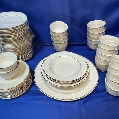 Homer Laughlin Classic Gold Rim China Misc Collection (MRO10)