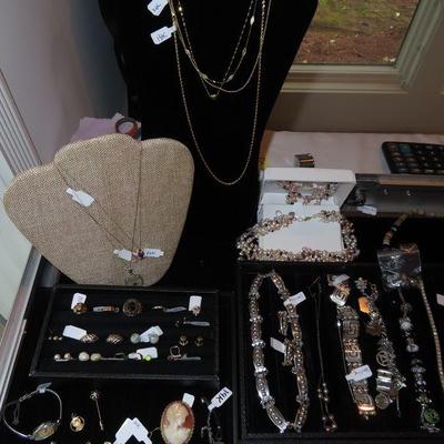 Sale Photo Thumbnail #4