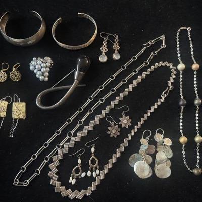Sale Photo Thumbnail #151
