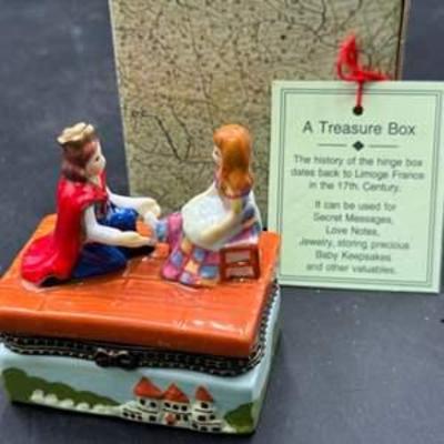 Sale Photo Thumbnail #133