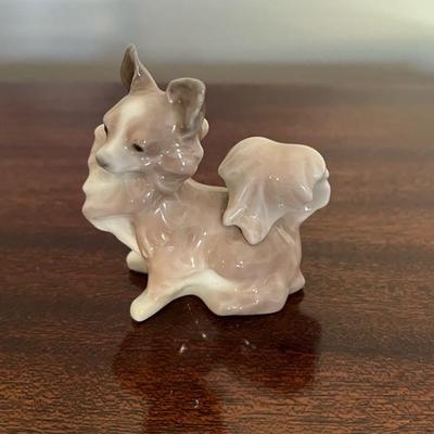 Sale Photo Thumbnail #17: Lladro dog
