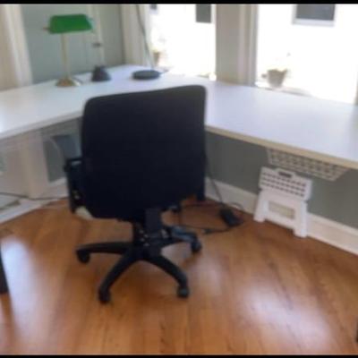 Sale Photo Thumbnail #56: Desk, chair and lamps