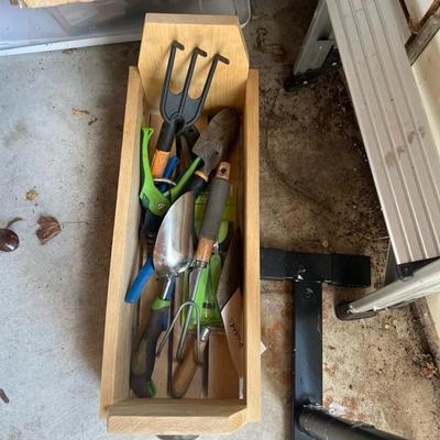 Sale Photo Thumbnail #32: Gardening Tools
