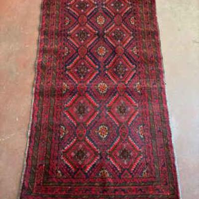 Hand knotted persian wool rug