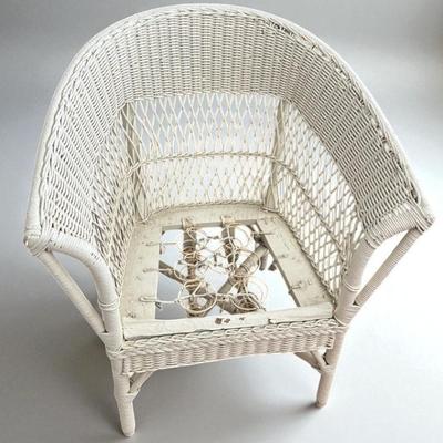 Vintage bar harbor wicker chair