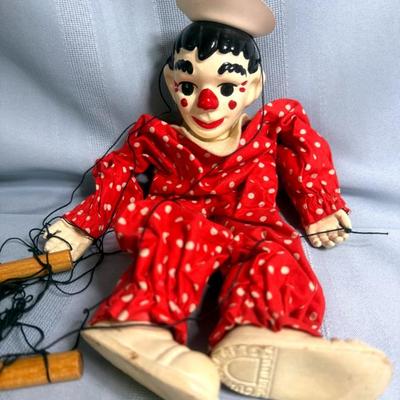 Vintage curtis crafts clippo the clown marionette