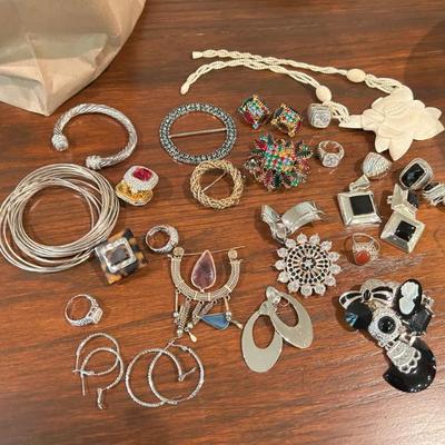 Sale Photo Thumbnail #73