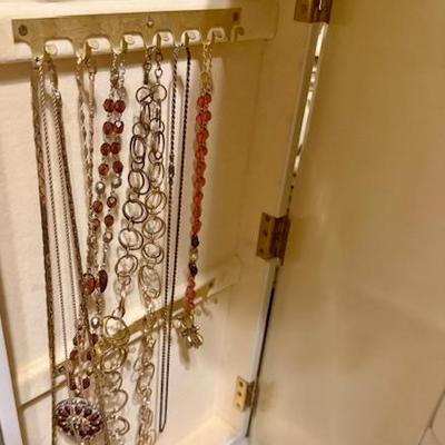 Sale Photo Thumbnail #31