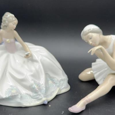Set of 2 Lladro Porcelain Ballerina Figurines 