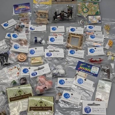 Dollhouse Miniatures New In Package 