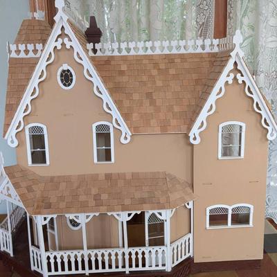 Victorian Gingerbread Dollhouse