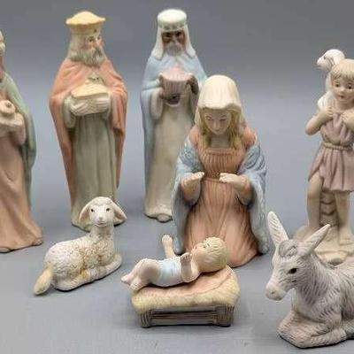 Lefton Christopher Collection Nativity