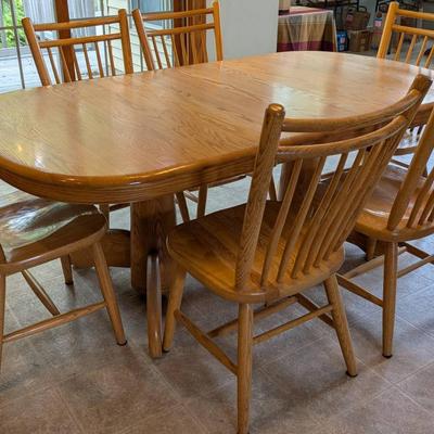 Oak Kitchen Table and Chairs