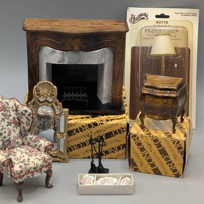 Dollhouse Parlor Furniture 